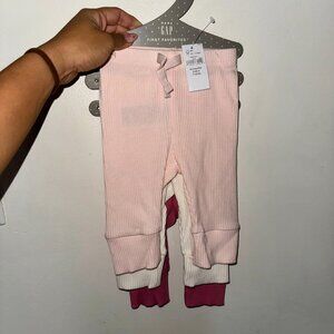 GAP BABY GIRL PANTS SIZE 0-3